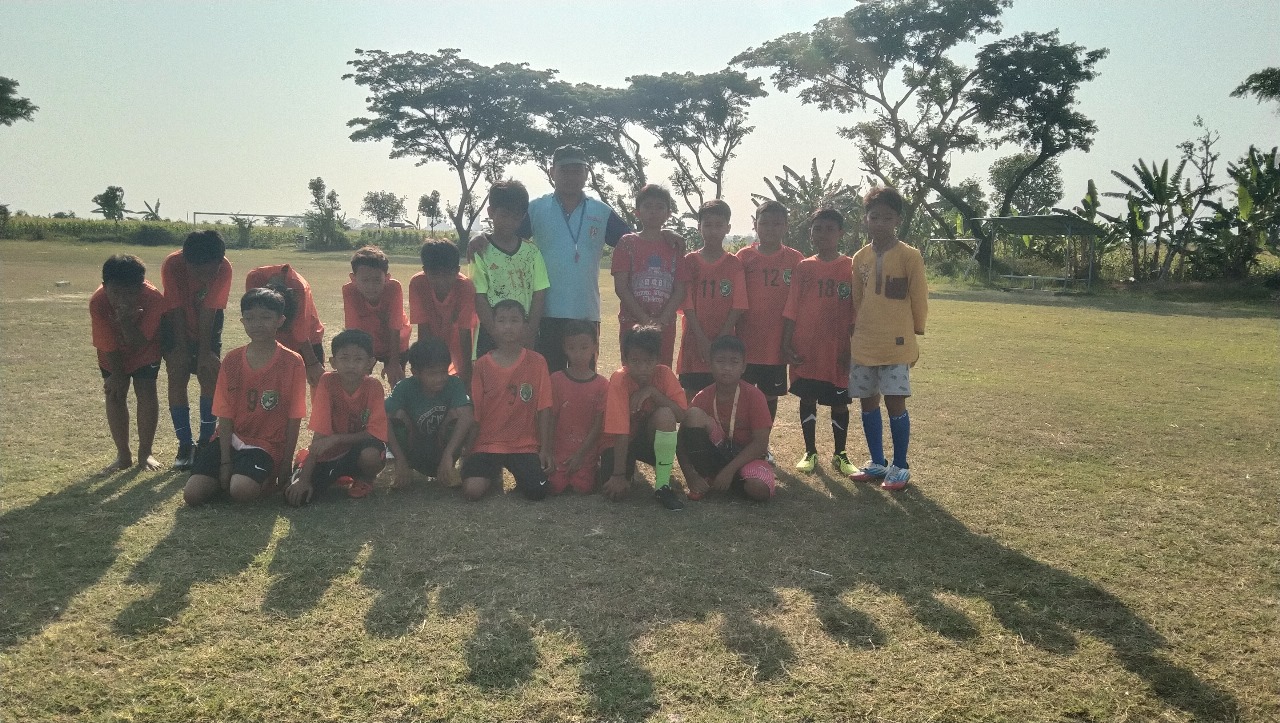 SSB KARANGKUNDI  FC DESA DASIN KECAMATAN TAMBAKBOYO TOLAK STUNTING 